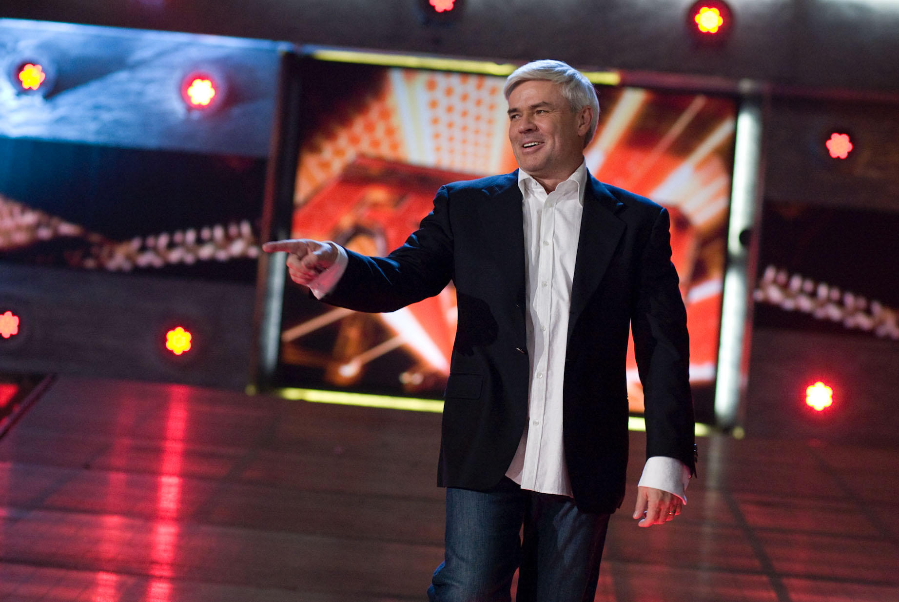 Eric Bischoff Interview: Jake Paul vs Anthony Joshua, Tony Khan Criticism & WWE’s Next Big Star article feature image