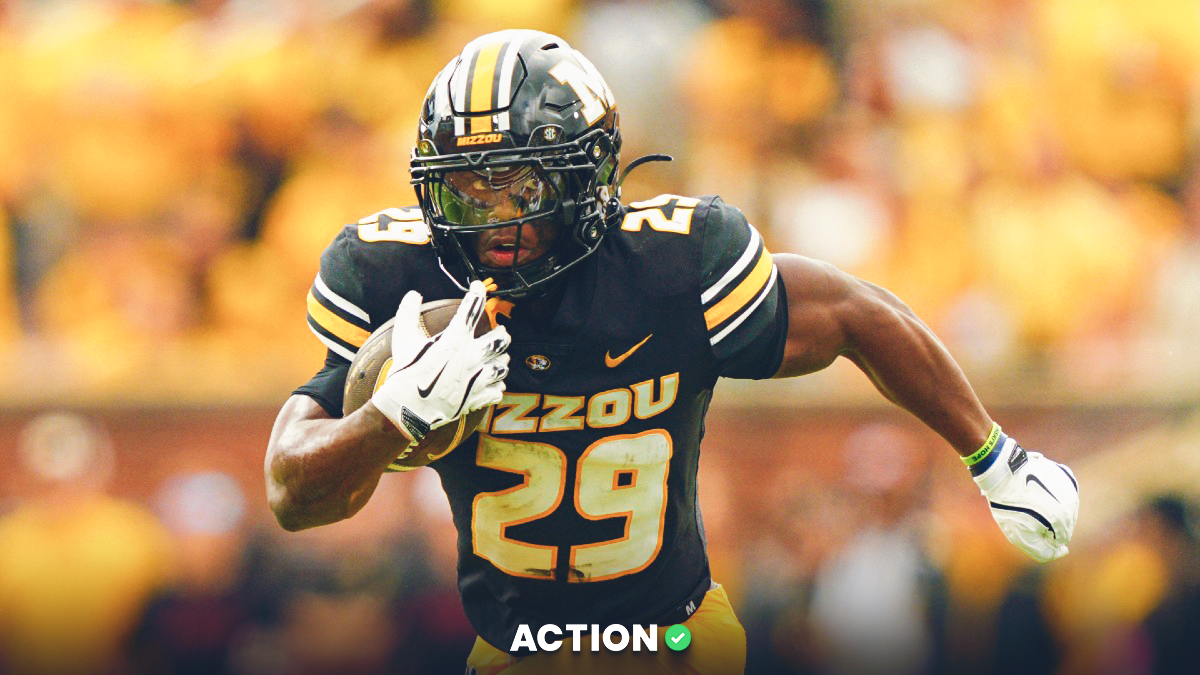 Week 11 College Football Round Robin Parlay: Time to Back Missouri, Wisconsin? article feature image