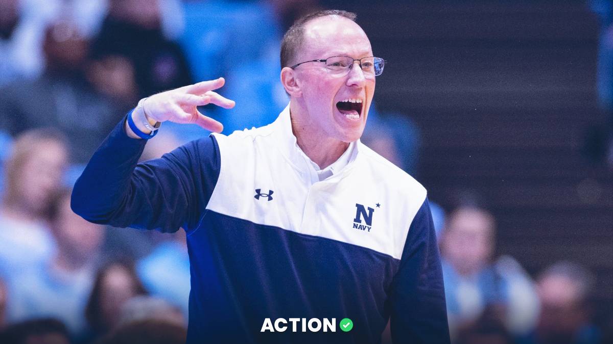 College Basketball Picks: 4 Smart Spreads, Over/Unders Saturday (Nov. 22) article feature image