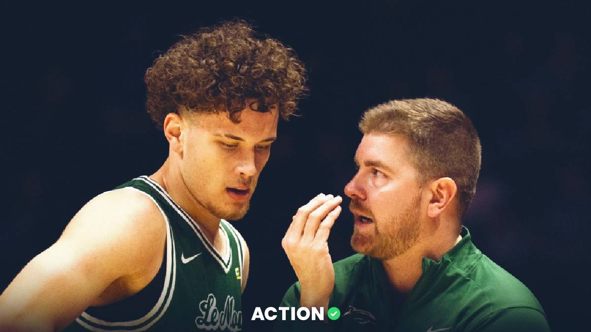 Le Moyne vs UMass Odds, Score Prediction: Smart Data Pick Thursday article feature image