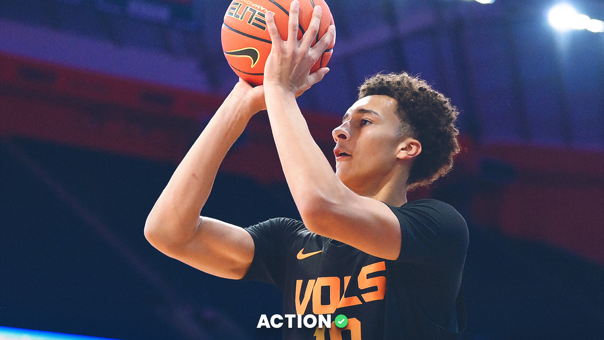 Illinois vs. Tennessee Predictions, Picks, Odds for Saturday, December 6 article feature image