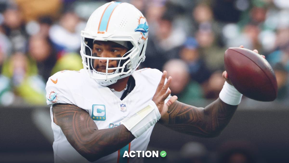 NFL PrizePicks, Underdog Plays for Monday Night Football on December 15