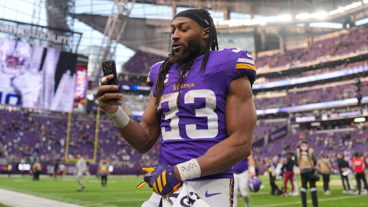 Sharp Action Shaping Vikings-Cowboys SNF Spread Image