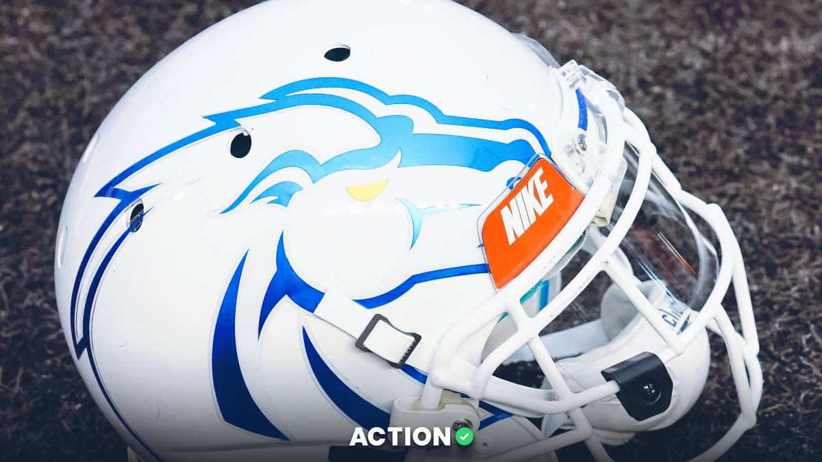 Bowl Game Picks: Sharps Steaming 5 Spreads, Over/Unders