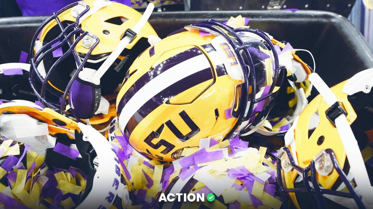 College Football Parlay for Saturday: +1720 Moneyline Bowl Game Pick (Dec. 27)