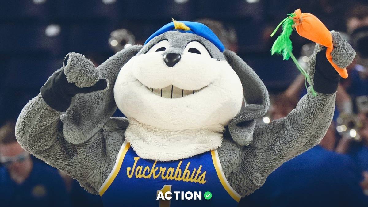 College Basketball Picks, Dec. 15: Sharps Betting Wyoming vs South Dakota State