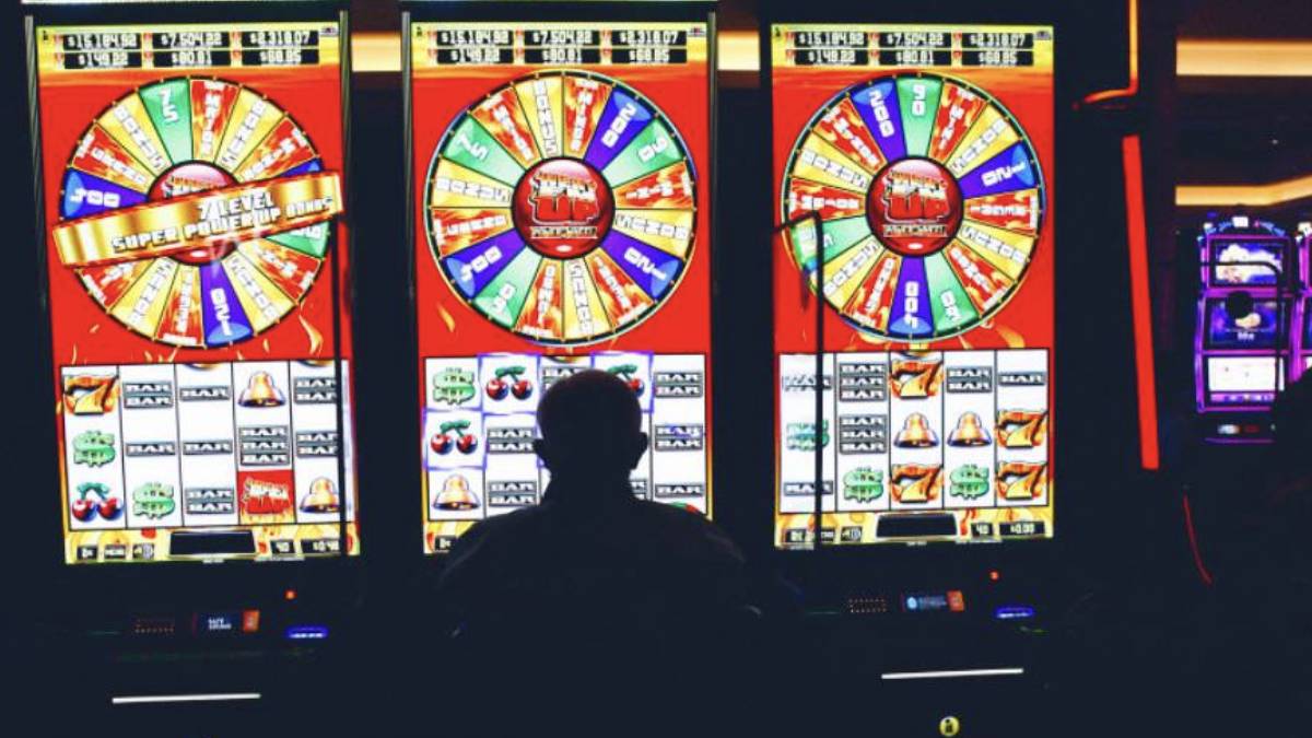 Only three Iowa casinosremain over water: Casino Queen (Marquette), Ameristar (Council Bluffs), and Lakeside (Osceola, classified as a moored barge).