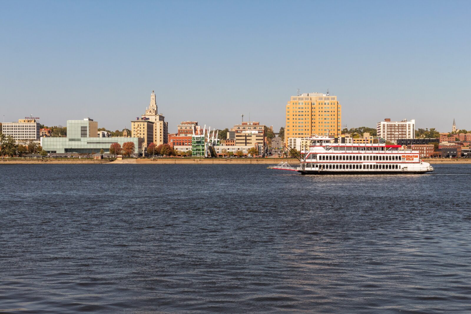 Iowa casinos are beginning to transition from primarily riverboats to land-base in 2026 thanks to some new laws that passed.