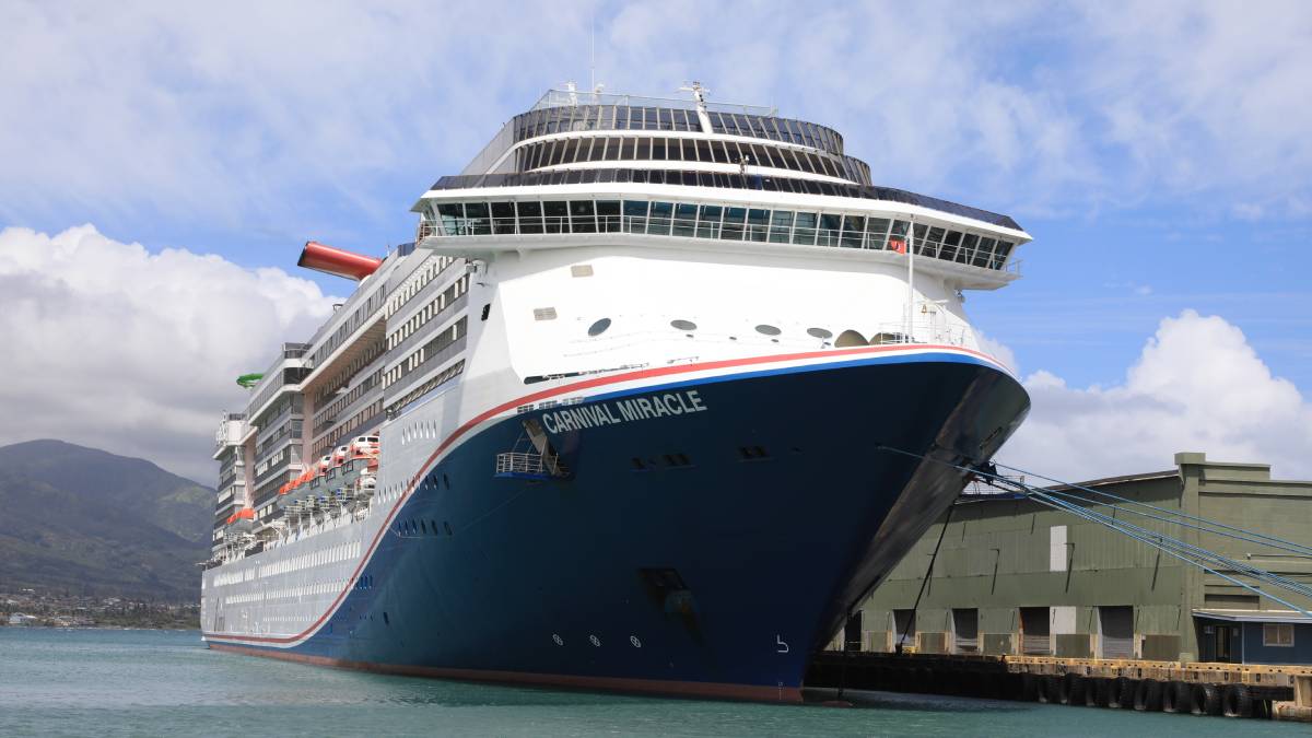 Hawaii cruise lines may start allowing guests to gamble in hawaiian waters if a new bill is passed by lawmakers in 2026.