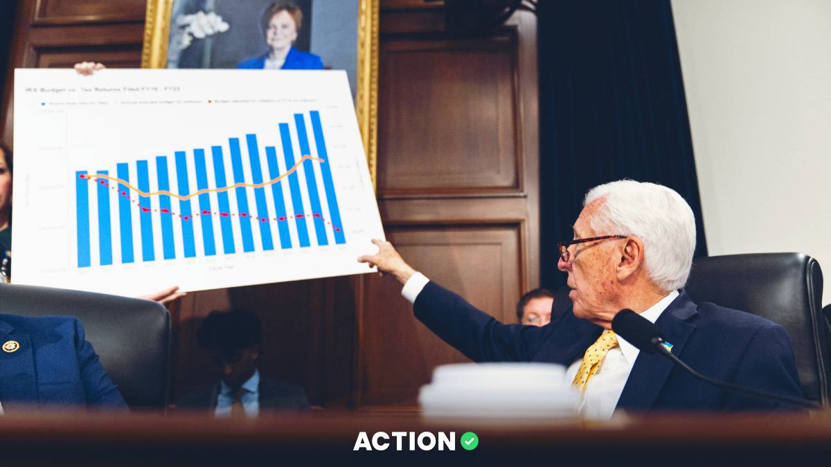 Dow, S&P 500 Jump as Trump Signals ‘Productive’ U.S.-Iran Talks article feature image