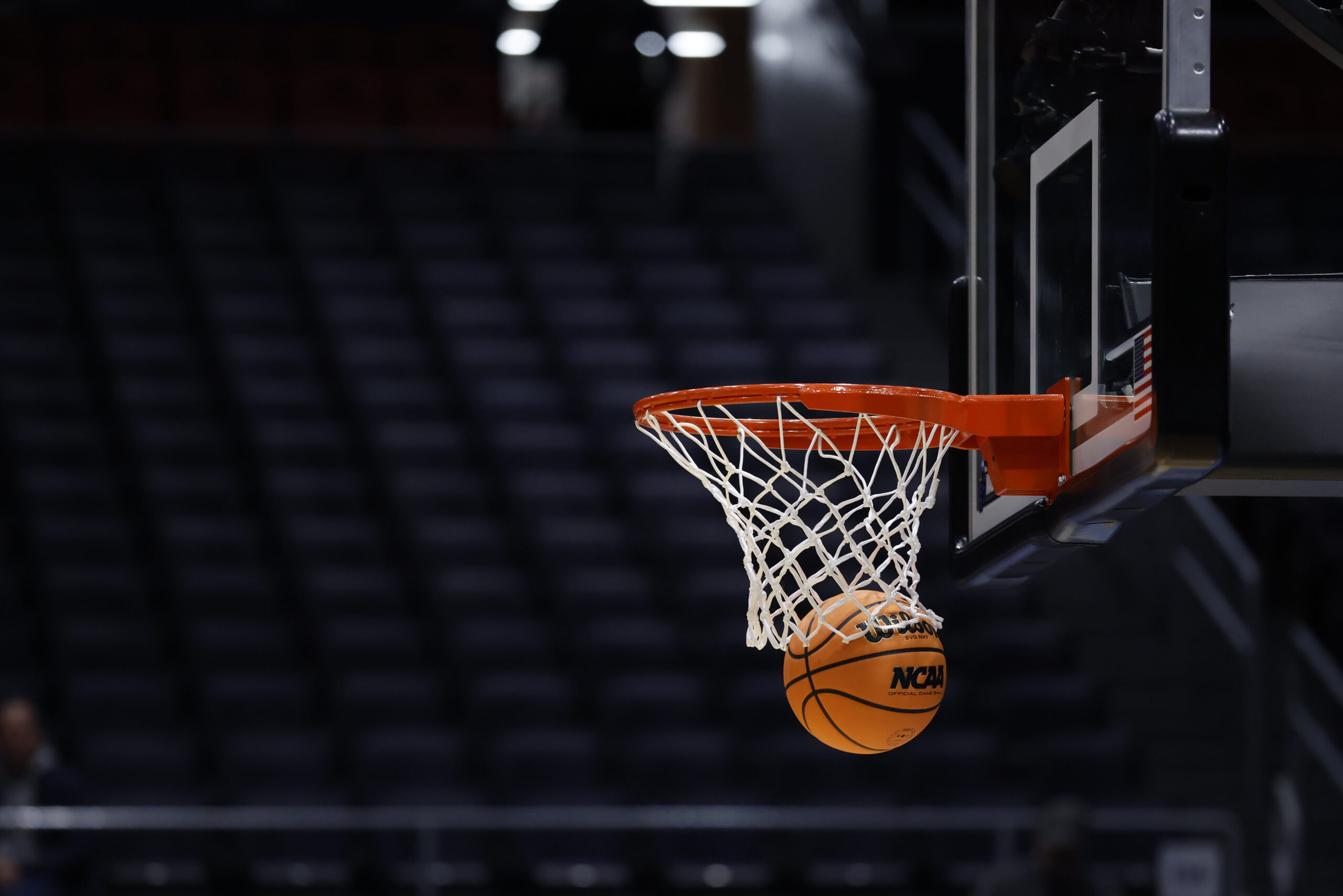 Final Four Prediction Markets: Best Apps for Illinois vs. UConn & Michigan vs. Arizona article feature image