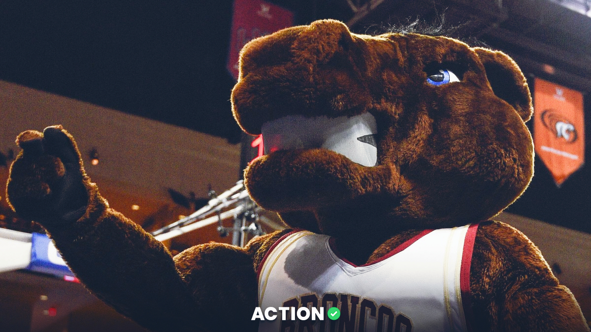 College Basketball Picks Friday: +136, +260, +400 Upset Predictions article feature image