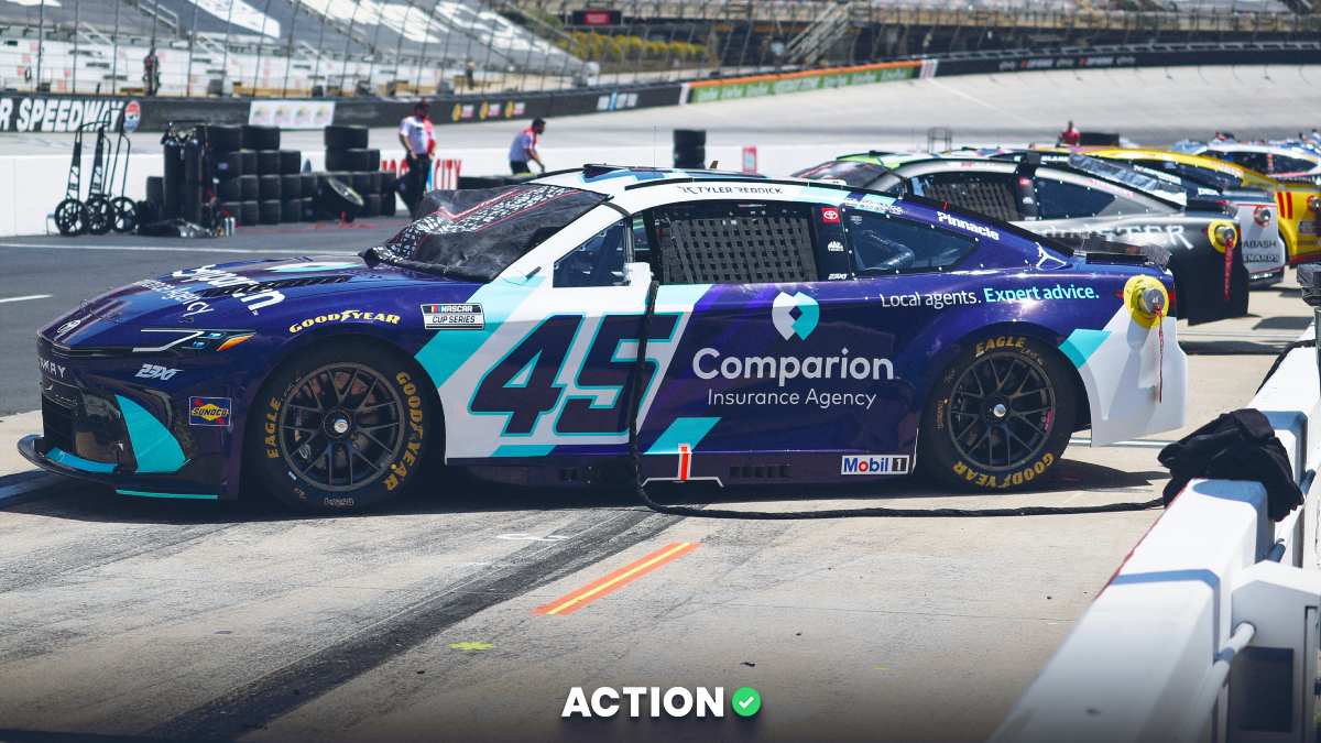 NASCAR Practice Speeds: All Toyota in Practice FLAGS for Kansas Speedway