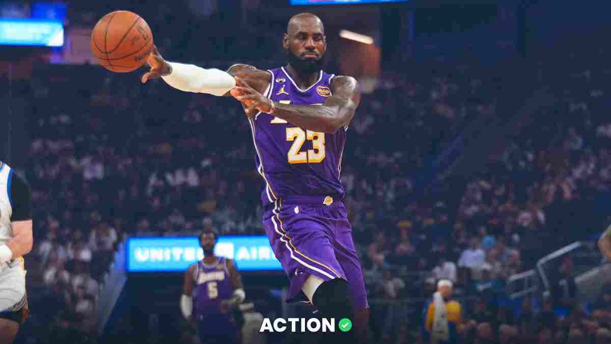 Suns vs Lakers Prediction, Pick, Odds for Friday, April 10