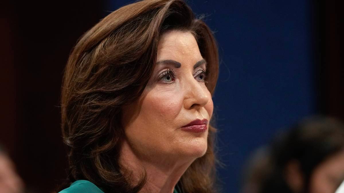Horses racing at a NYRA track supported by payments from Resorts World New York City. Gov. KathyHochul’s office has indicated support, emphasizing protection for the racing industry.