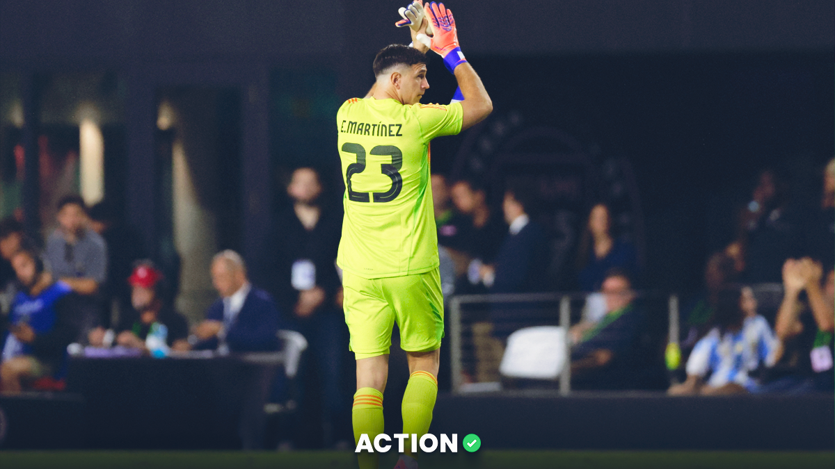 Who Will Win the World Cup's Golden Glove? Image