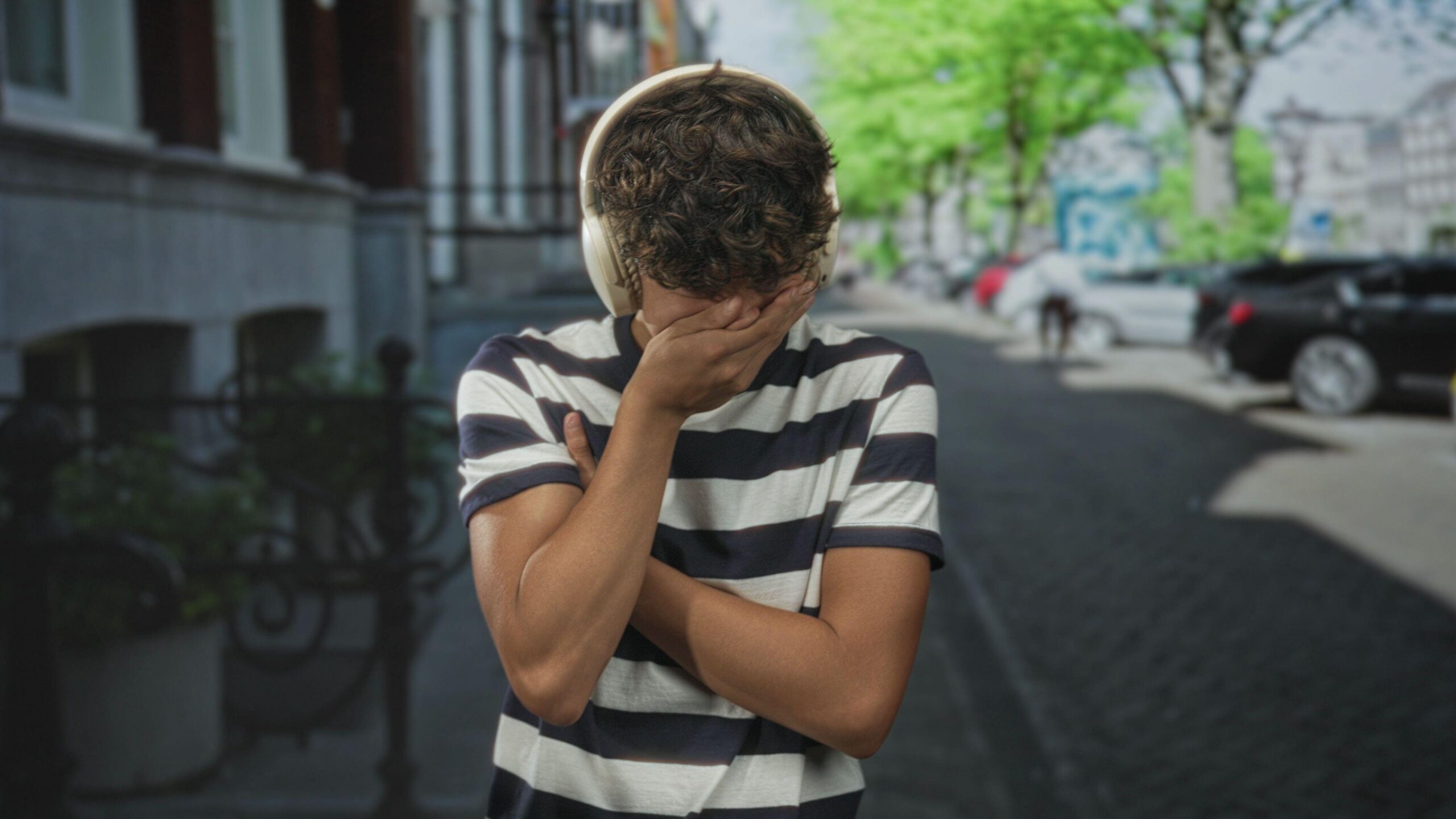 The Saddest (and Happiest) Music Fans, Ranked