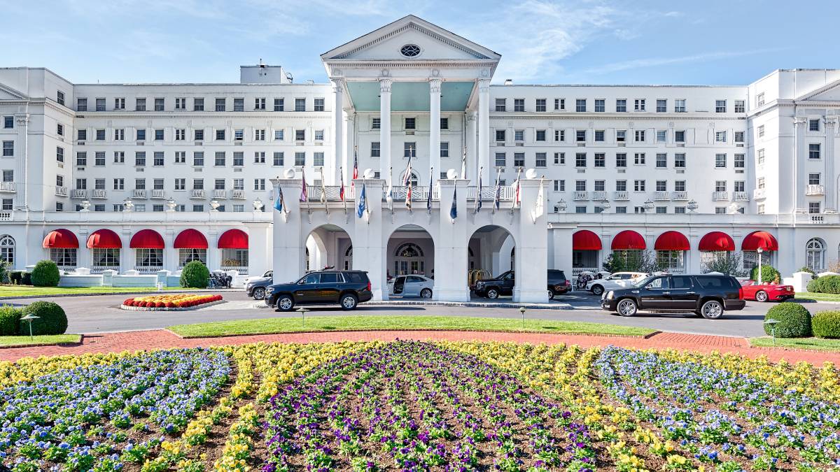 Greenbrier Casino Club offers many slot machines and gaming tables.