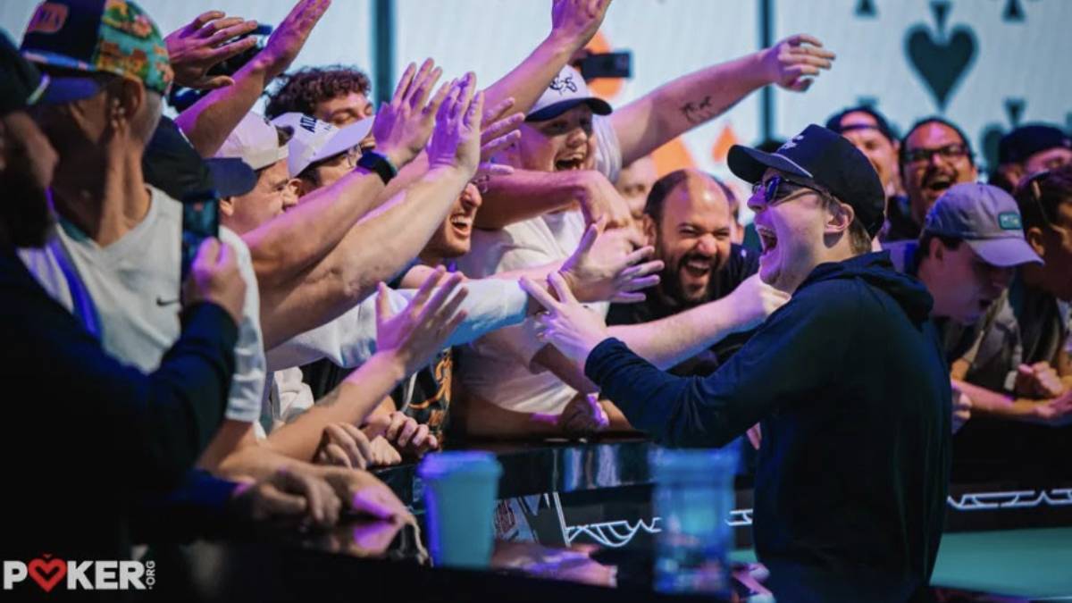 Lucas Jumalon chip leader WSOP 2026 Main Event final table