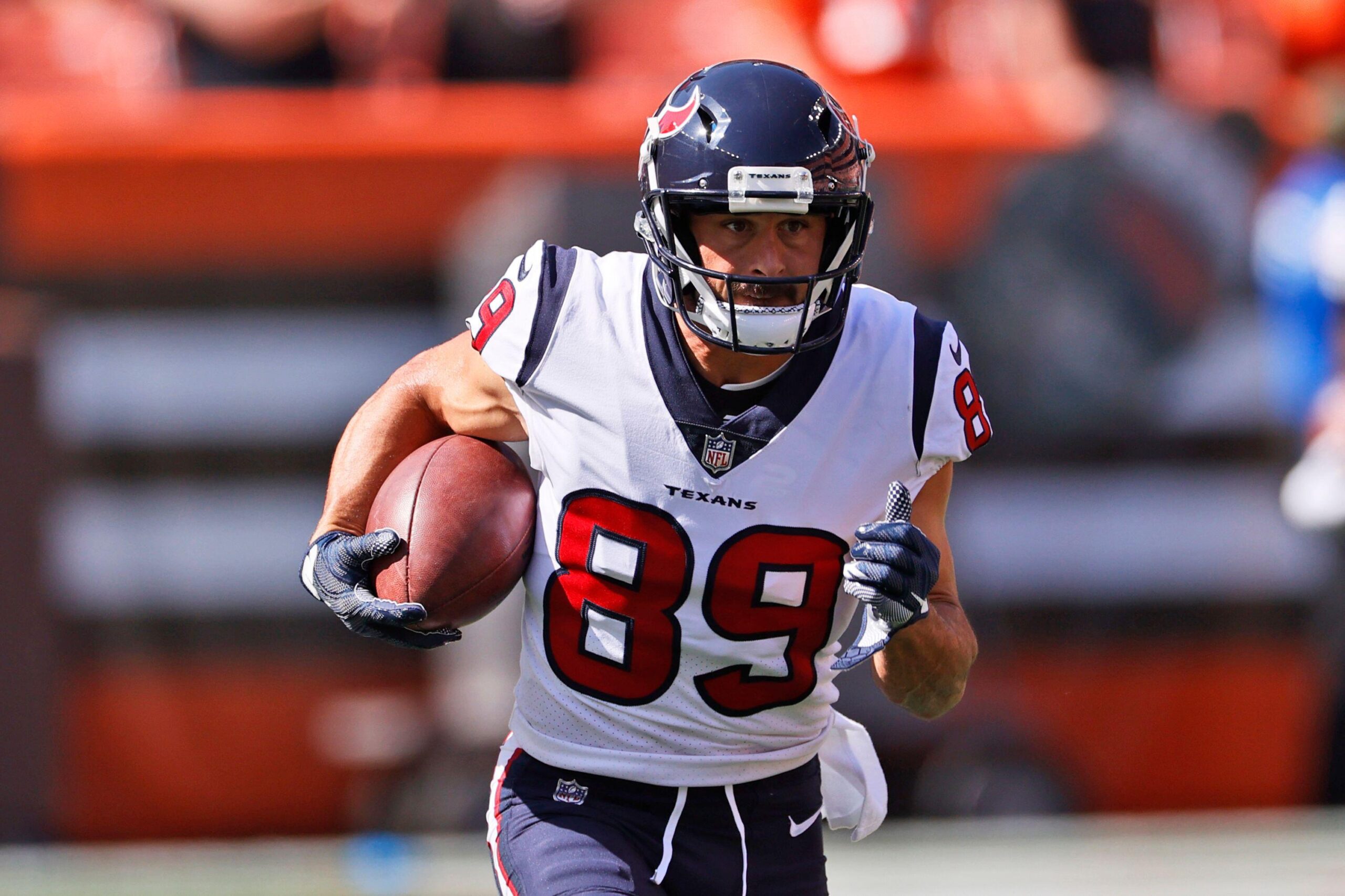 Danny Amendola on USAA Boot Camp, Patriots’ Super Bowl Outlook, and Why the Rams Are Title Favorites article feature image
