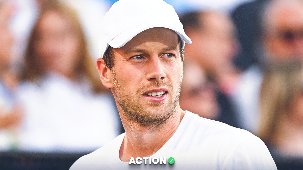 Hubert Hurkacz vs Botic van de Zandschulp Prediction, Pick, Odds for ATP National Bank Open article feature image
