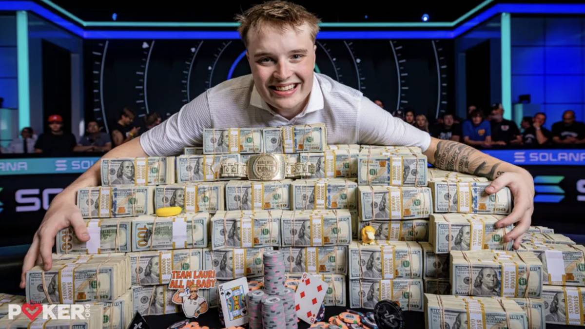 Lucas Jumalon sits with the money he won at the 2026 WSOP Main Event final table with 194 million chips.