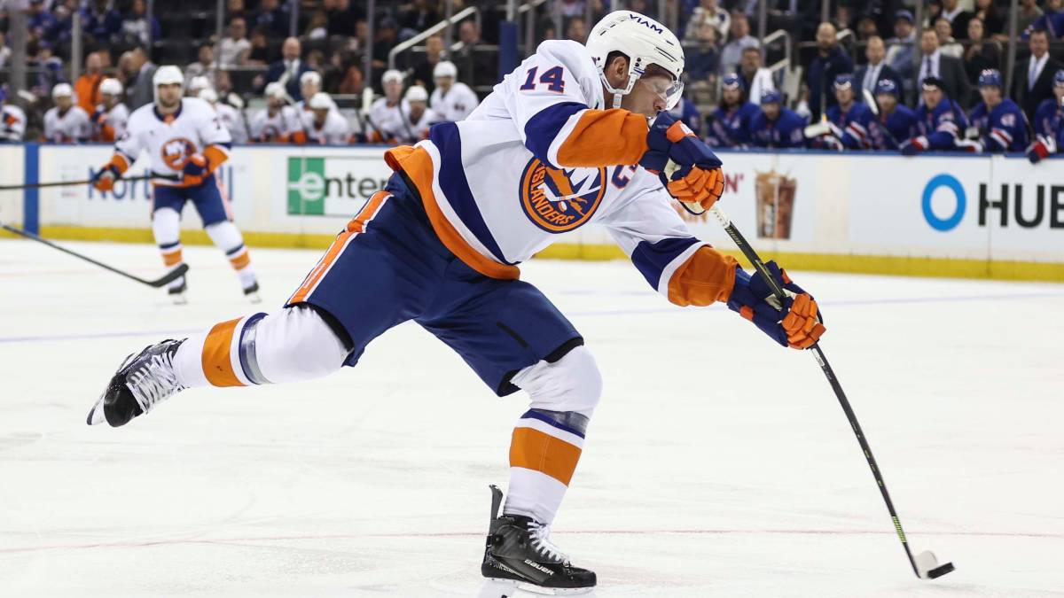 The New York Islanders and Toronto Maple Leafs players prepare for a Wednesday Night Hockey game on Prime Video.