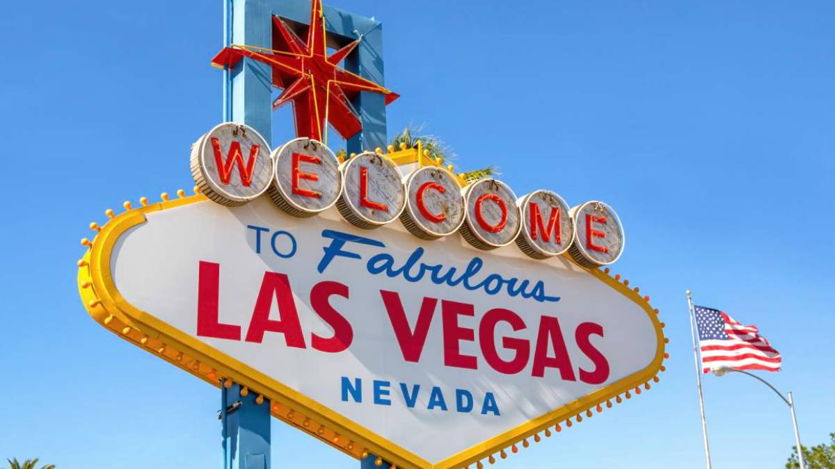 Before you hit the las vegas casinos the Welcome to Fabulous Las Vegas Nevada sign will greet you at the southern end of the Strip