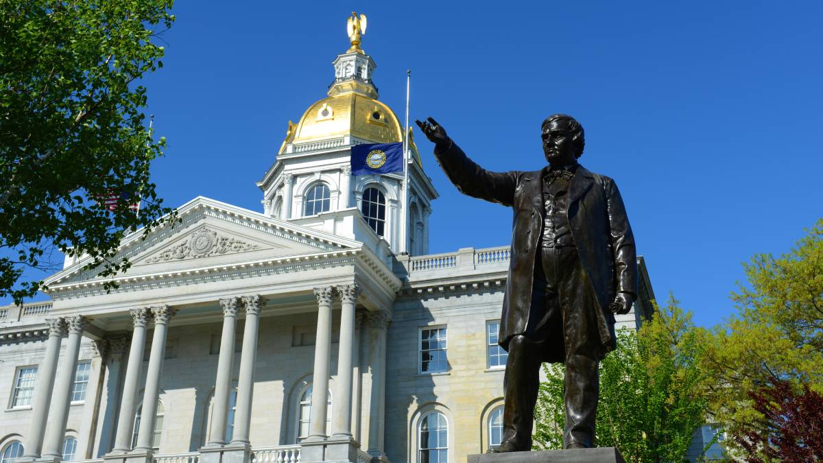 New Hampshire State House in Concord, where lawmakers are considering SB 104 to legalize online casino gaming.