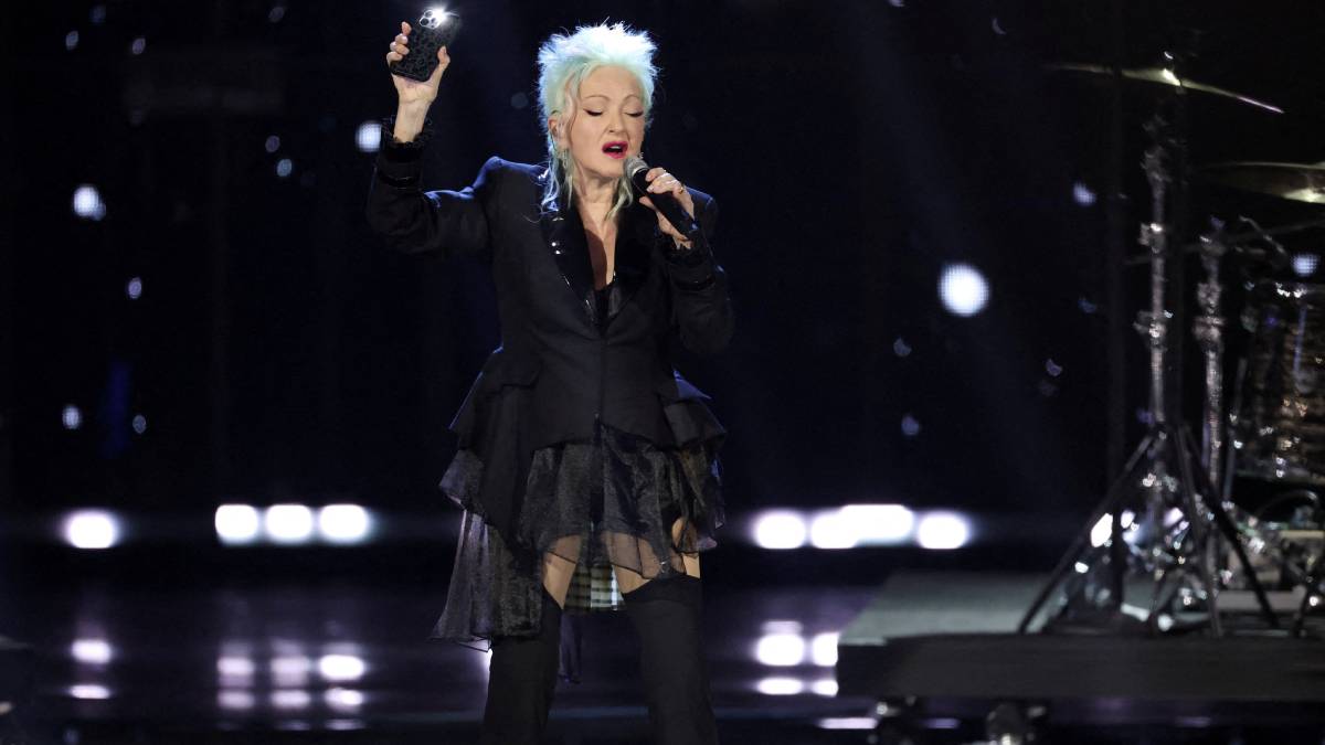 Cyndi Lauper has announced that she will return to The Colosseum at Caesars Palace in 2027 because her fans have demanded that she sings again.