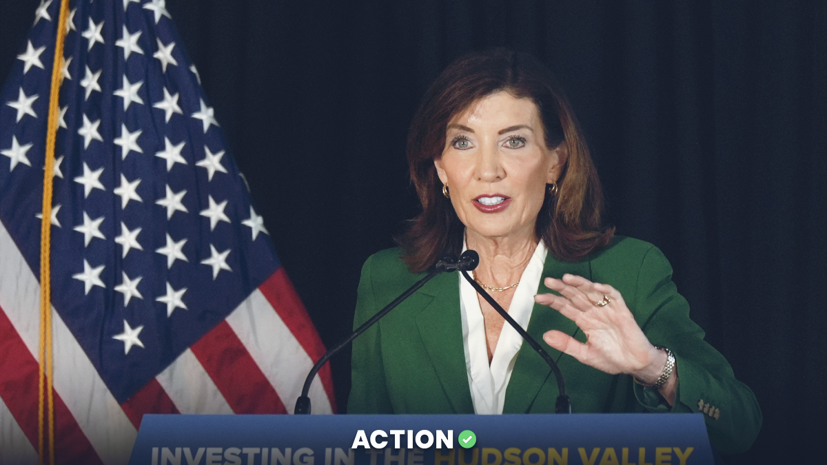 The New York Governor Race Clashes Over ICE, Cost of Living, and Trump’s High-Profile Visit