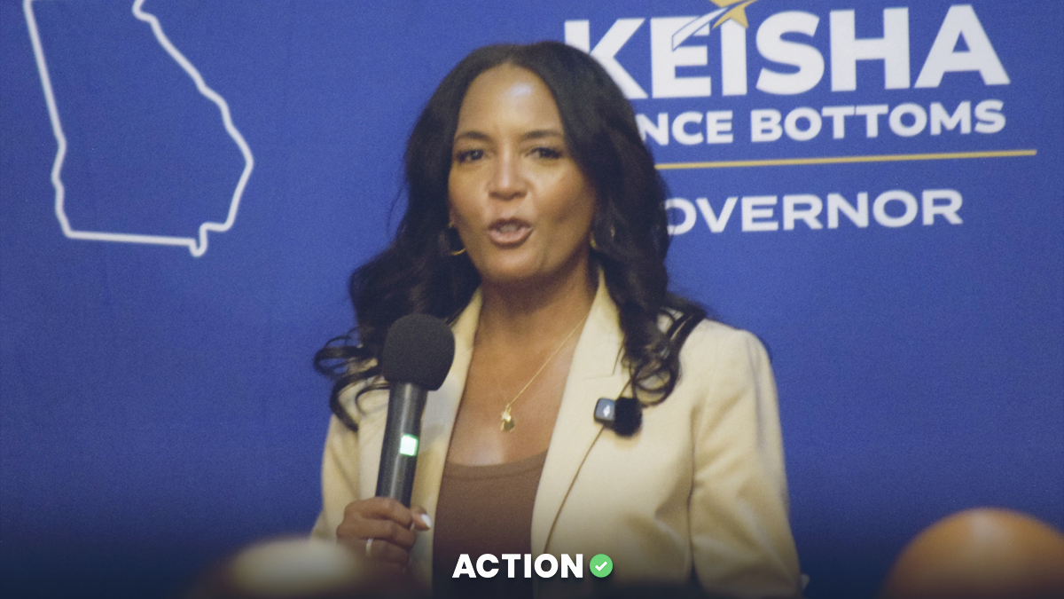 Georgia Governor Race: Bottoms Takes the Lead as Trump Stages Late GOP Rally article feature image