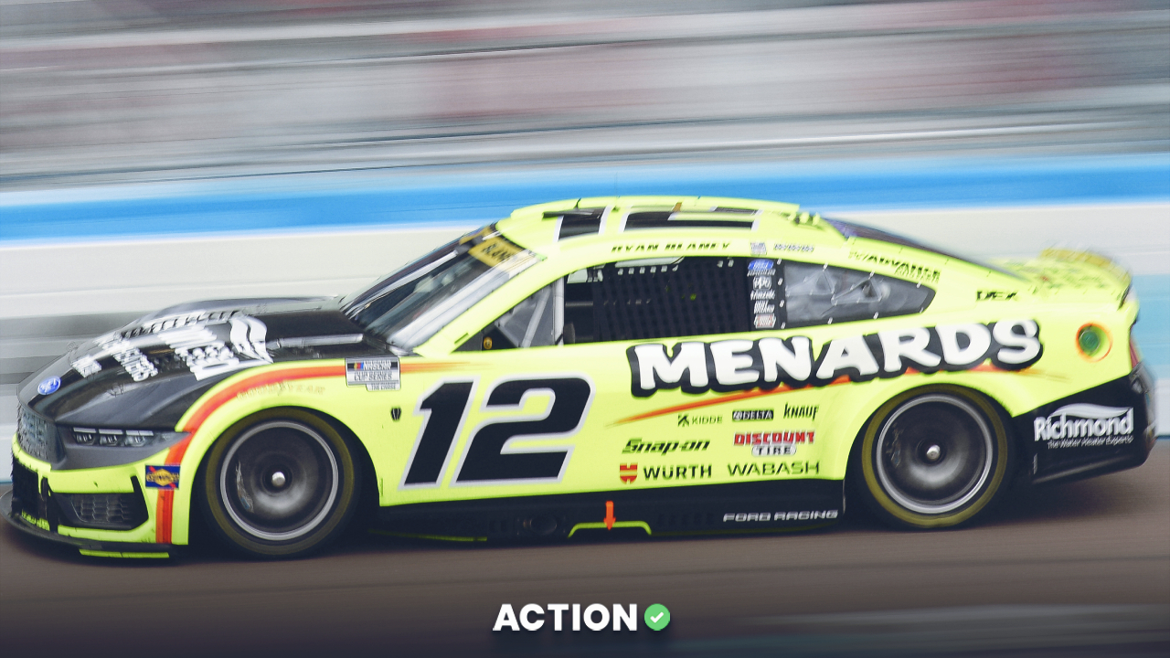 NASCAR Practice Speeds for Phoenix: Two Familiar Faces at the Top
