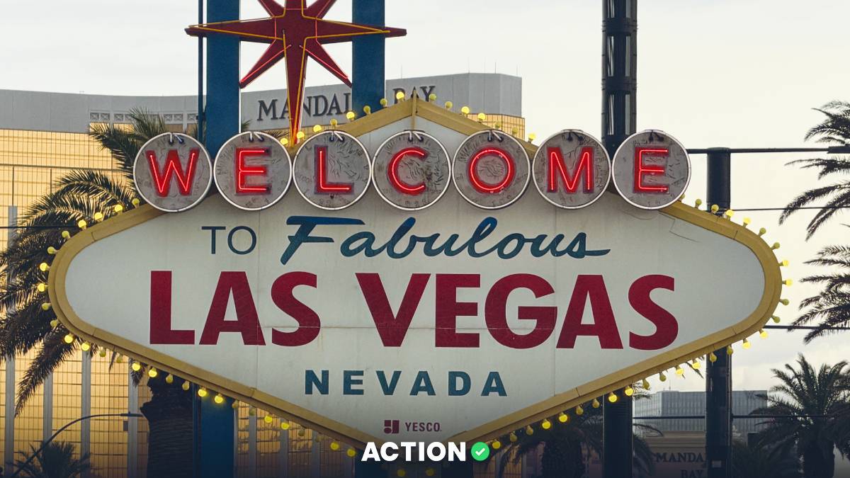 Lower Las Vegas Hotel Rates Don’t Help Swing Tourism Decline